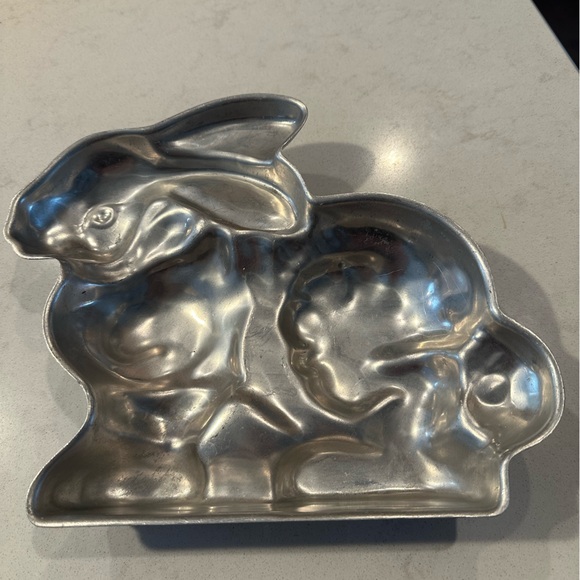 VTG silver bunny cake mold - Picture 5 of 5